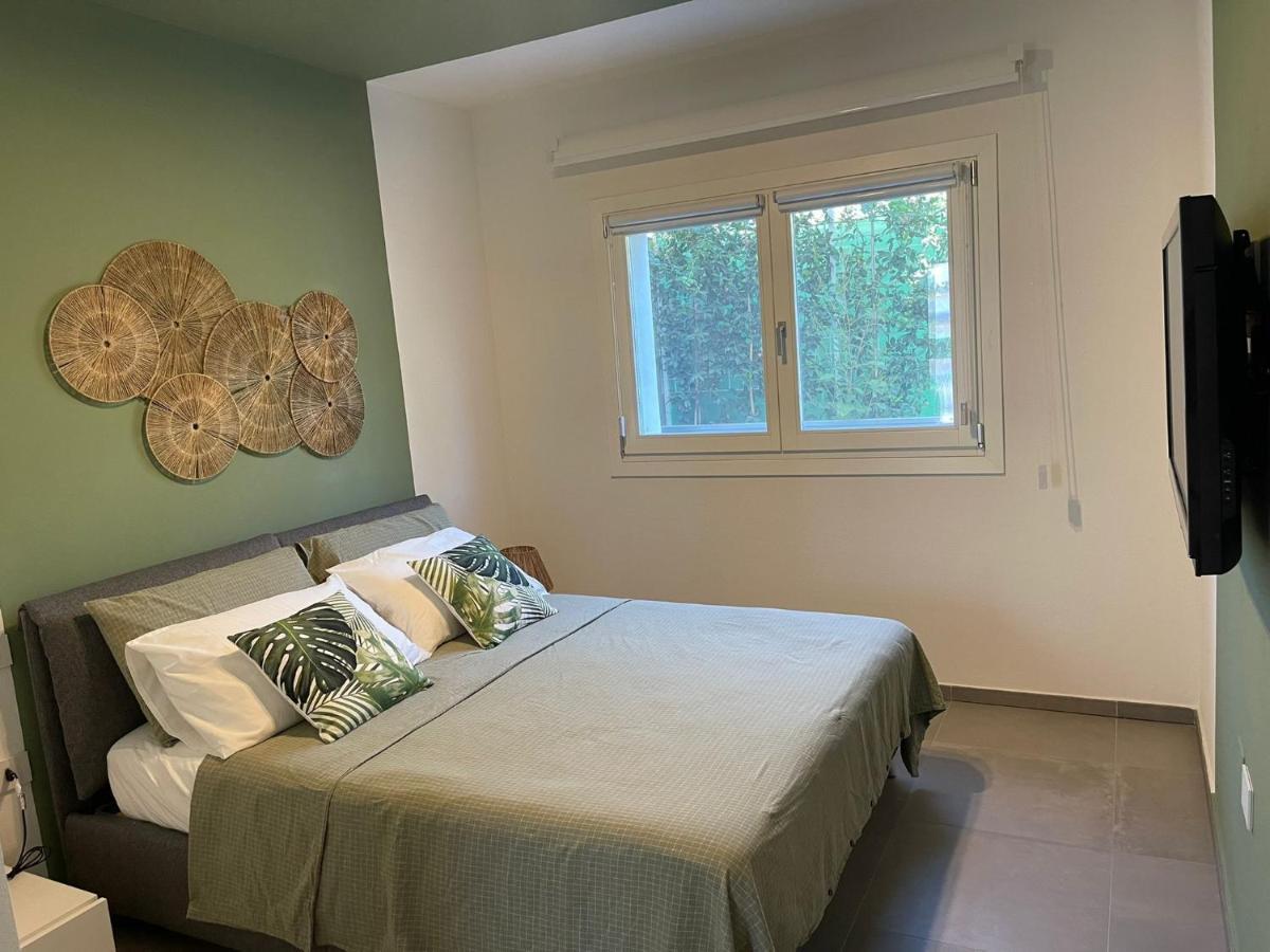 Louxory Accomodation Cagliari Apartment Bagian luar foto