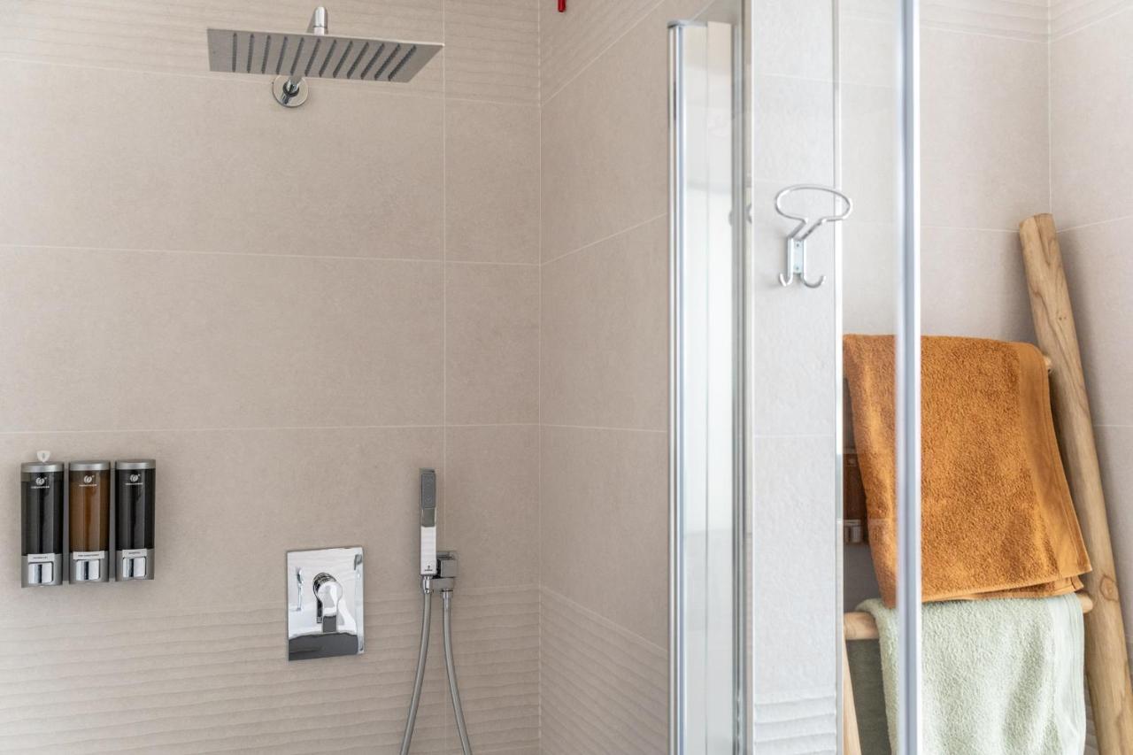 Louxory Accomodation Cagliari Apartment Bagian luar foto