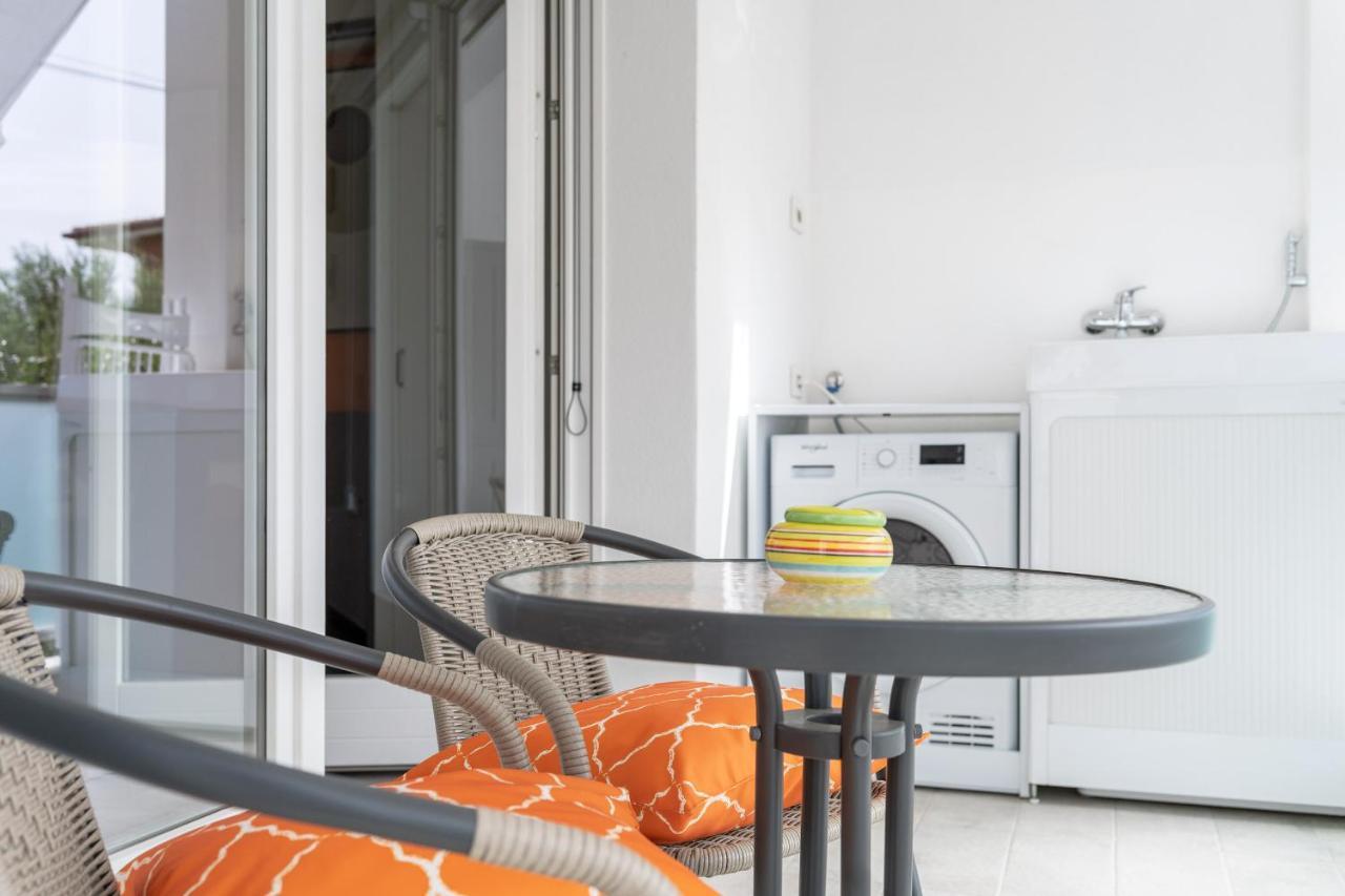 Louxory Accomodation Cagliari Apartment Bagian luar foto