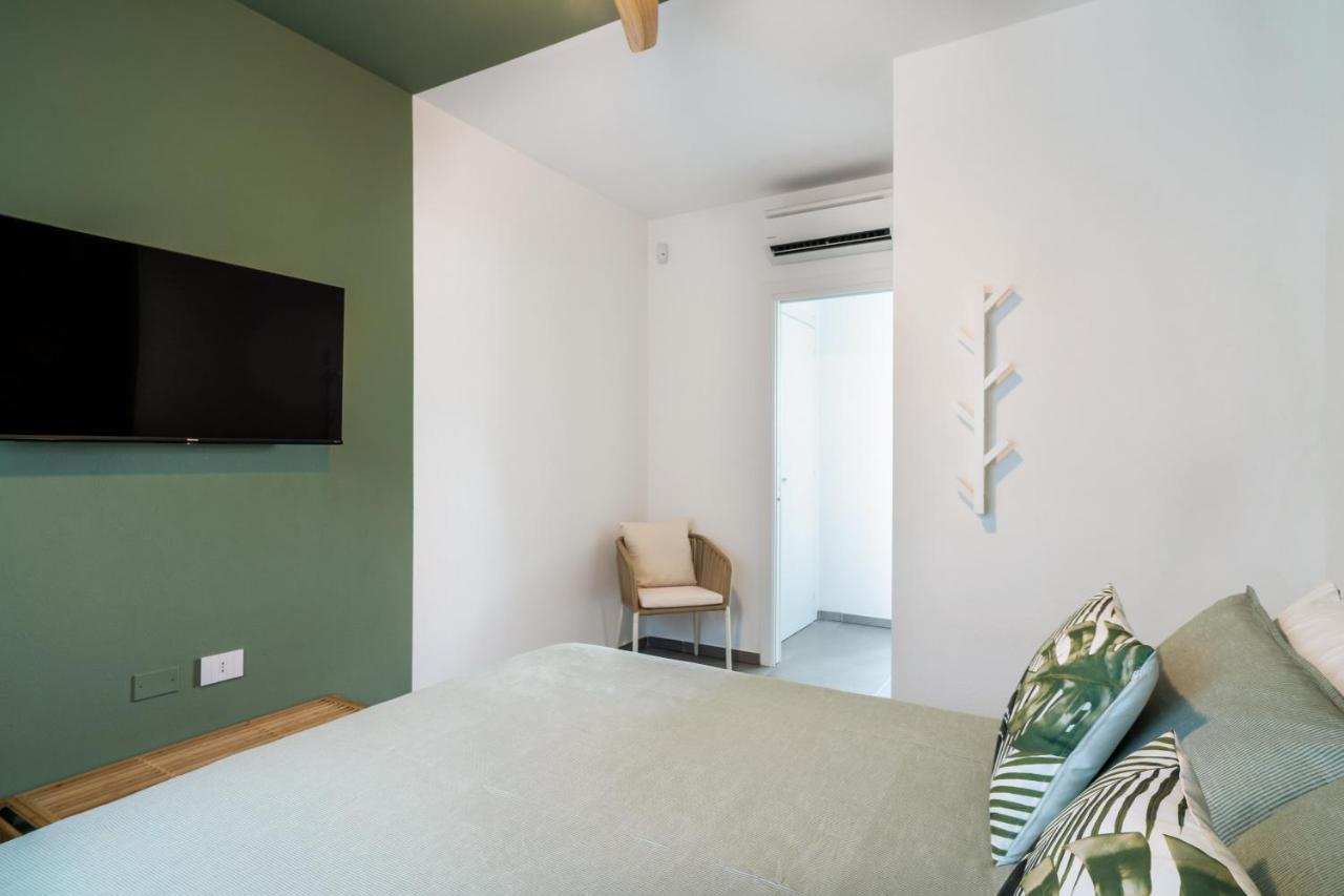 Louxory Accomodation Cagliari Apartment Bagian luar foto